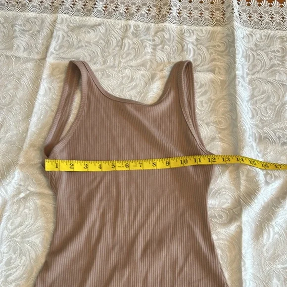 Reformation bodysuit - Picture 6 of 6